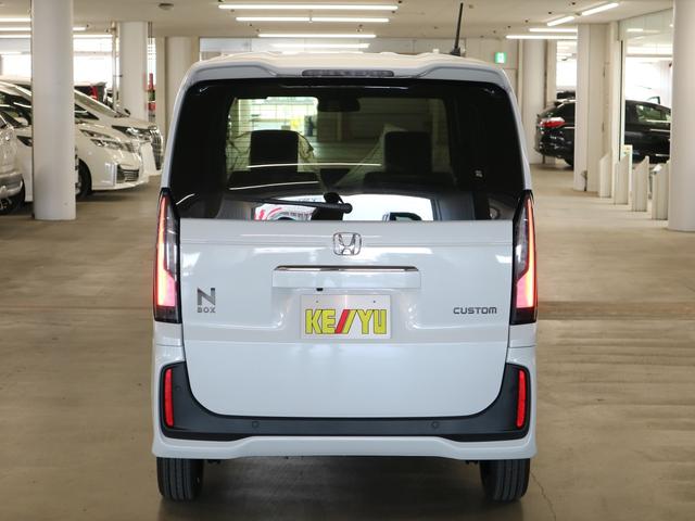 N-BOXカスタム ターボコーディネートスタイル ホンダセンシング 届出済未使用車 純正8インチナビ 両側電動スライドドア シートヒーター フルプライムスムースシート バックカメラ BTオーディオ フルセグTV パドルシフト LEDライト フォグランプ 純正15AW(7枚目)