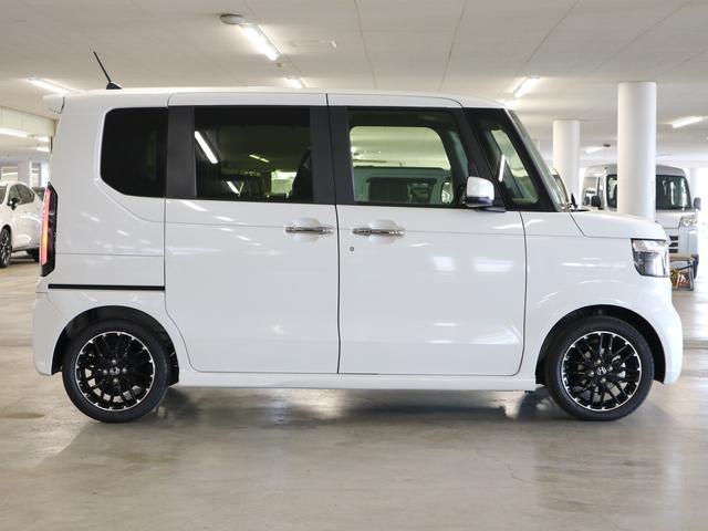 N-BOXカスタム ターボコーディネートスタイル ホンダセンシング 届出済未使用車 純正8インチナビ 両側電動スライドドア シートヒーター フルプライムスムースシート バックカメラ BTオーディオ フルセグTV パドルシフト LEDライト フォグランプ 純正15AW(9枚目)