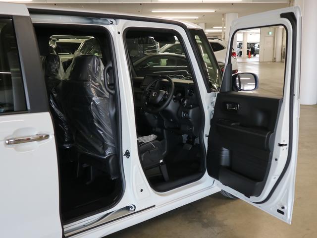 N-BOXカスタム ターボコーディネートスタイル ホンダセンシング 届出済未使用車 純正8インチナビ 両側電動スライドドア シートヒーター フルプライムスムースシート バックカメラ BTオーディオ フルセグTV パドルシフト LEDライト フォグランプ 純正15AW(12枚目)