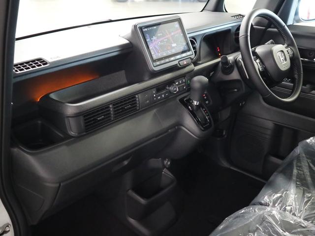 N-BOXカスタム ターボコーディネートスタイル ホンダセンシング 届出済未使用車 純正8インチナビ 両側電動スライドドア シートヒーター フルプライムスムースシート バックカメラ BTオーディオ フルセグTV パドルシフト LEDライト フォグランプ 純正15AW(16枚目)