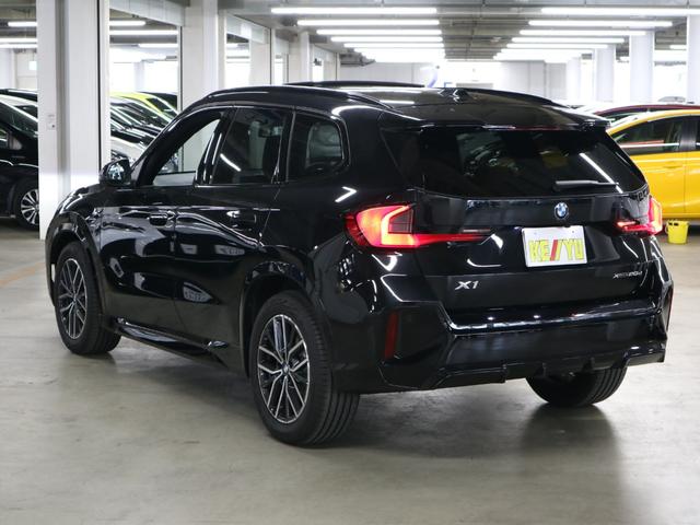 Ｘ１ ｘＤｒｉｖｅ　２０ｄ　Ｍスポーツ　ライブコックピットプロ　ドライビングアシストプロ　全方位モニター　サンルーフ　パークアシスト＋　ＢＳＭ・ＲＣＴＡ　ＨＵＤ　ＥＴＣ２．０　シート・ステアヒーター　パワーバックドア　アダプティブＬＥＤ（8枚目）