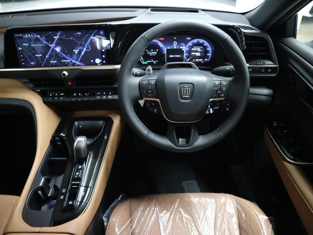 クラウンスポーツ Ｚ　４ＷＤ　内装／サンドブラウン　パノラマルーフ　アドバンストパーク　パノラミックビュー　デジタルミラー　ＢＳＭ　ＨＵＤ　１２．３インチナビ　ＥＴＣ２．０　本革電動　シートベンチレーション　ステアヒーター　パワーバックドア　おくだけ充電　ＡＣ１００Ｖ（11枚目）