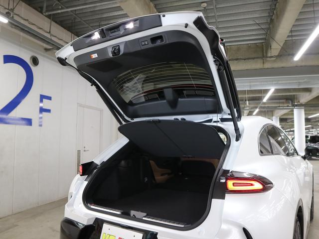 クラウンスポーツ Ｚ　４ＷＤ　内装／サンドブラウン　パノラマルーフ　アドバンストパーク　パノラミックビュー　デジタルミラー　ＢＳＭ　ＨＵＤ　１２．３インチナビ　ＥＴＣ２．０　本革電動　シートベンチレーション　ステアヒーター　パワーバックドア　おくだけ充電　ＡＣ１００Ｖ（19枚目）