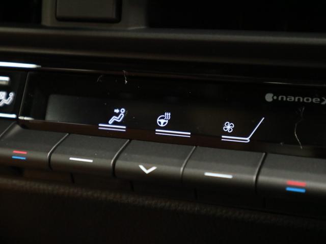 クラウンスポーツ Ｚ　４ＷＤ　内装／サンドブラウン　パノラマルーフ　アドバンストパーク　パノラミックビュー　デジタルミラー　ＢＳＭ　ＨＵＤ　１２．３インチナビ　ＥＴＣ２．０　本革電動　シートベンチレーション　ステアヒーター　パワーバックドア　おくだけ充電　ＡＣ１００Ｖ（37枚目）