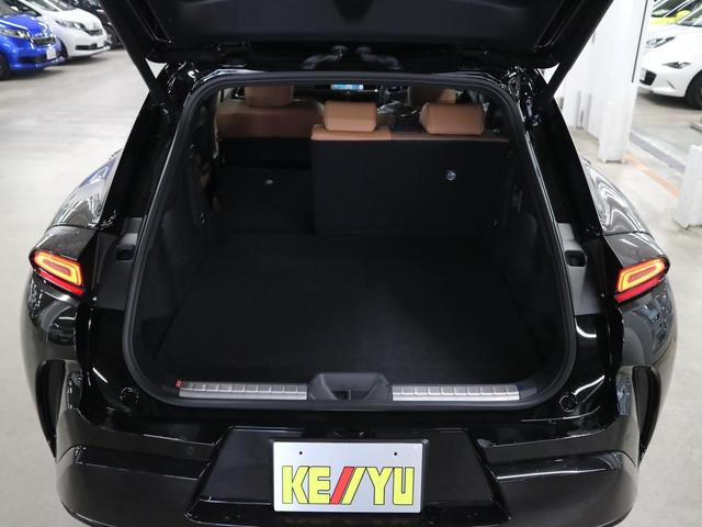 クラウンスポーツ Ｚ　４ＷＤ　内装／サンドブラウン　パノラマルーフ　アドバンストパーク　パノラミックビュー　デジタルミラー　ＢＳＭ　ＨＵＤ　１２．３インチナビ　ＥＴＣ２．０　本革電動　シートベンチレーション　ステアヒーター　パワーバックドア　おくだけ充電　ＡＣ１００Ｖ（21枚目）