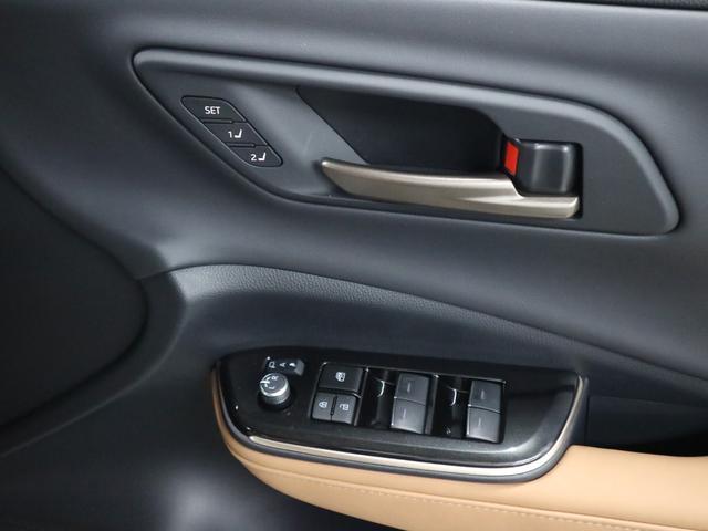 クラウンスポーツ Ｚ　４ＷＤ　内装／サンドブラウン　パノラマルーフ　アドバンストパーク　パノラミックビュー　デジタルミラー　ＢＳＭ　ＨＵＤ　１２．３インチナビ　ＥＴＣ２．０　本革電動　シートベンチレーション　ステアヒーター　パワーバックドア　おくだけ充電　ＡＣ１００Ｖ（49枚目）