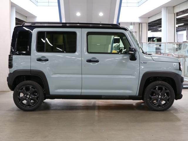 ハスラー タフワイルドターボ　届け出済み未使用車　全方位モニター付メーカー９インチナビ　シートヒーター　デュアルカメラブレーキサポート　追従クルコン　パーキングセンサー　ＢＴオーディオ　フルセグＴＶ　ＵＳＢ　パドルシフト　ルーフレール　ＬＥＤライト（9枚目）