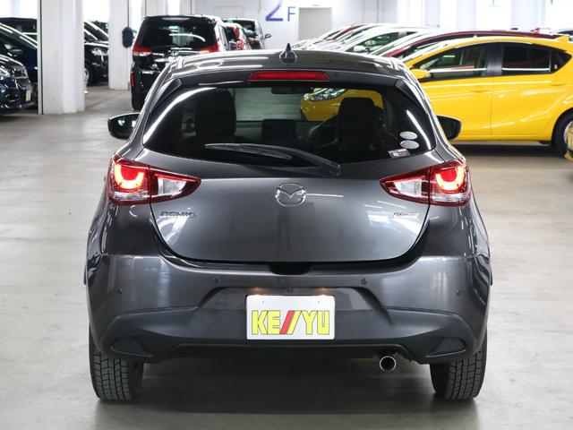 デミオ １３Ｓテーラードブラウン　ＨＵＤ　ＢＳＭ　ケンウッドツイーター　衝突軽減ブレーキ　車線逸脱警報　レーダークルーズ　パドルシフト　ＥＴＣ　シートヒーター　純正ナビ　バックカメラ　ＢＴオーディオ　フルセグＴＶ　アダプティブＬＥＤ（7枚目）