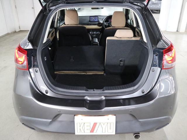 デミオ １３Ｓテーラードブラウン　ＨＵＤ　ＢＳＭ　ケンウッドツイーター　衝突軽減ブレーキ　車線逸脱警報　レーダークルーズ　パドルシフト　ＥＴＣ　シートヒーター　純正ナビ　バックカメラ　ＢＴオーディオ　フルセグＴＶ　アダプティブＬＥＤ（24枚目）