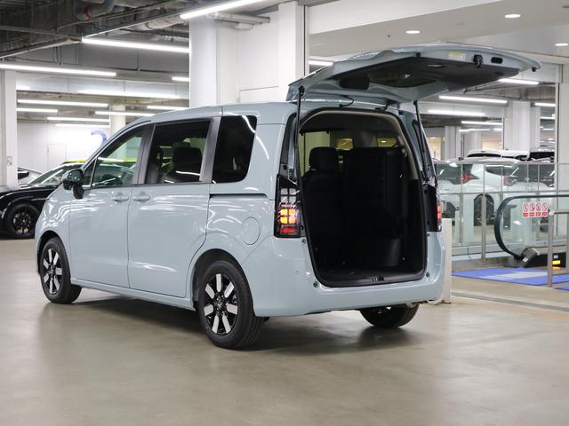 純正オプションはもちろん、社外のナビやフリップダウンモニター、ドライブレコーダー、ＥＴＣ等、お客様のご希望のオプション取付も可能♪お客様による商品持込み、取付のみの対応もしております♪