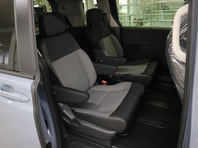 店内のキッズコーナーには人気ゲームや落書きカーコーナー、ＤＶＤをご用意、授乳室も御座います。整備待ち時間でも退屈致しません♪各種お飲み物のご用意、お子様にはお菓子をプレゼントしております♪