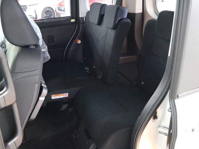 ルーミー カスタムG-T ターボ 登録済未使用車 コンフォートPKG パノラミックビューモニター 純正9インチディスプレイオーディオ シートヒーター&後席テーブル スマートアシスト 両側パワースライド BTオーディオ フルセグTV コーナーセンサー ADB・LEDライト(17枚目)