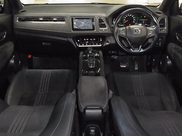 ヴェゼル ハイブリッドＲＳ・ホンダセンシング　衝突軽減ブレーキ　車線逸脱警報　アダプティブクルーズ　パドルシフト　ＥＴＣ　シートヒーター　純正ナビ　バックカメラ　ＢＴオーディオ　フルセグＴＶ　ＵＳＢ　スマートキー　オートリトラミラー　ＬＥＤランプ（4枚目）