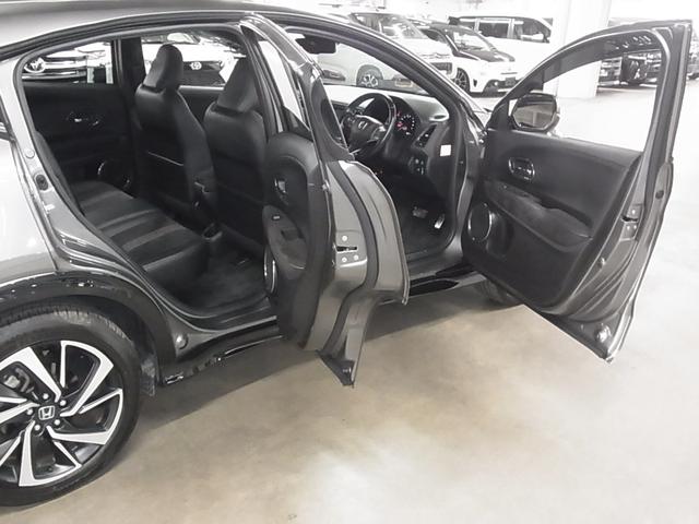 ヴェゼル ハイブリッドＲＳ・ホンダセンシング　衝突軽減ブレーキ　車線逸脱警報　アダプティブクルーズ　パドルシフト　ＥＴＣ　シートヒーター　純正ナビ　バックカメラ　ＢＴオーディオ　フルセグＴＶ　ＵＳＢ　スマートキー　オートリトラミラー　ＬＥＤランプ（22枚目）