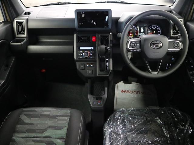 タフト Ｇターボ　ダーククロムベンチャー　届け出済み未使用車　新品ナビ取付　パノラマモニター　スカイフィールトップ　シートヒーター　スマートアシスト　前後誤発進抑制　全車速追従クルコン　レーンキープ　コーナーセンサー　ＵＳＢ端子　アダプティブＬＥＤ　ルーフレール（4枚目）