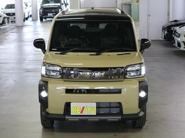 タフト Ｇターボ　ダーククロムベンチャー　届け出済み未使用車　新品ナビ取付　パノラマモニター　スカイフィールトップ　シートヒーター　スマートアシスト　前後誤発進抑制　全車速追従クルコン　レーンキープ　コーナーセンサー　ＵＳＢ端子　アダプティブＬＥＤ　ルーフレール（6枚目）