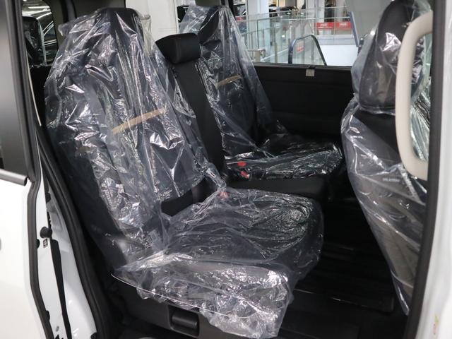 セレナ ハイウェイスターＶ　登録済み未使用車　ホットプラスパッケージ　後席モニター　ＮＣ１２．３インチナビ　アラウンドビュー　インテリミラー　ドラレコ　プロパイロット　ＥＴＣ２．０　ワイヤレス充電　前後シート＆ステアヒーター　ハンズフリースライドドア　アダプティブＬＥＤ（14枚目）