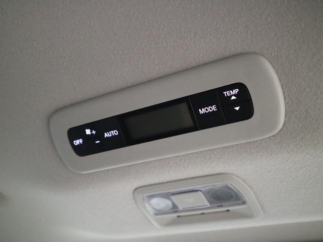 セレナ ハイウェイスターＶ　登録済み未使用車　ホットプラスパッケージ　後席モニター　ＮＣ１２．３インチナビ　アラウンドビュー　インテリミラー　ドラレコ　プロパイロット　ＥＴＣ２．０　ワイヤレス充電　前後シート＆ステアヒーター　ハンズフリースライドドア　アダプティブＬＥＤ（51枚目）