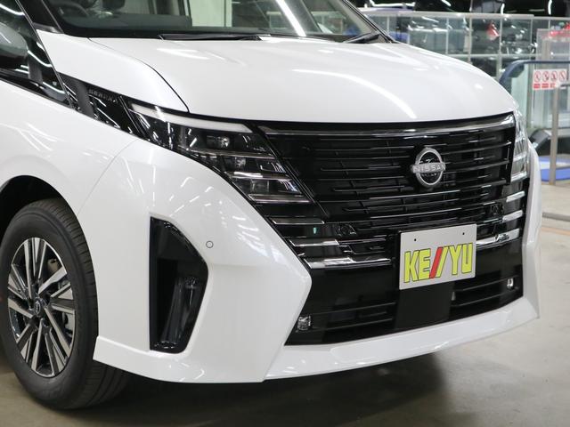 セレナ ハイウェイスターＶ　登録済み未使用車　ホットプラスパッケージ　後席モニター　ＮＣ１２．３インチナビ　アラウンドビュー　インテリミラー　ドラレコ　プロパイロット　ＥＴＣ２．０　ワイヤレス充電　前後シート＆ステアヒーター　ハンズフリースライドドア　アダプティブＬＥＤ（57枚目）