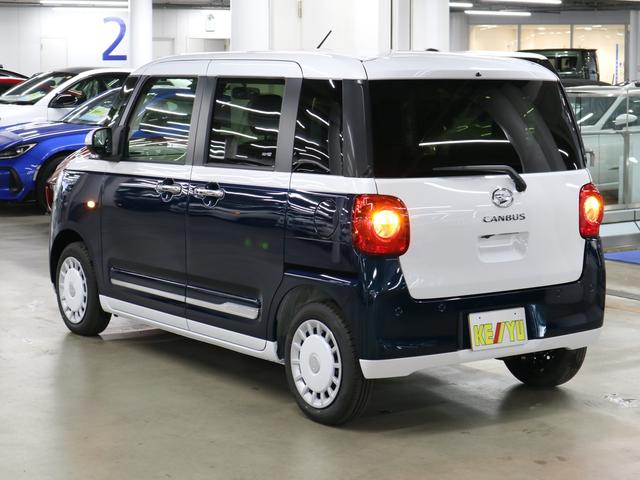 ムーヴキャンバス ストライプスＧターボ　届け出済み未使用車　パノラマモニター　新品ナビ　スマートアシスト　誤発進抑制　アダプティブクルーズ　車線逸脱警報　コーナーセンサー　両側電動スライド　シートヒーター　ホッとカップホルダー　後席置きラクＢＯＸ　ブレーキホールド　ＬＥＤライト（8枚目）