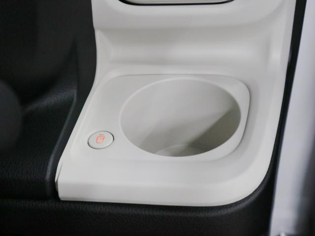 ムーヴキャンバス ストライプスＧターボ　届け出済み未使用車　パノラマモニター　新品ナビ　スマートアシスト　誤発進抑制　アダプティブクルーズ　車線逸脱警報　コーナーセンサー　両側電動スライド　シートヒーター　ホッとカップホルダー　後席置きラクＢＯＸ　ブレーキホールド　ＬＥＤライト（32枚目）