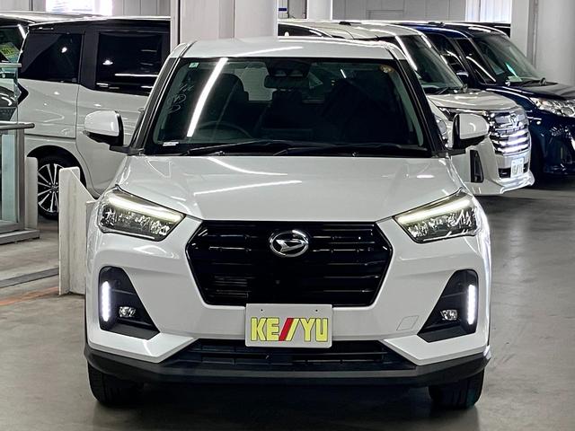 ロッキー Ｇ　ターボ　パノラマモニター　パーキングアシスト　スマートアシスト　ＥＴＣ　アダプティブクルーズ　シートヒーター　純正９インチディスプレイオーディオ　ＢＴオーディオ　シートアンダートレイ　ＡＤＢ・ＬＥＤランプ（6枚目）