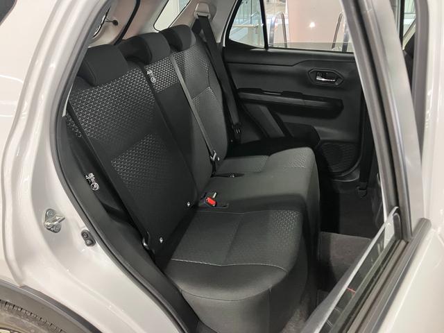 ロッキー Ｇ　ターボ　パノラマモニター　パーキングアシスト　スマートアシスト　ＥＴＣ　アダプティブクルーズ　シートヒーター　純正９インチディスプレイオーディオ　ＢＴオーディオ　シートアンダートレイ　ＡＤＢ・ＬＥＤランプ（14枚目）