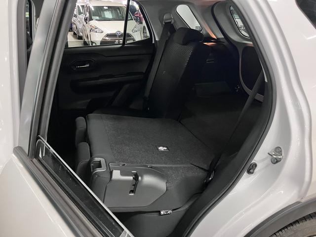 ロッキー Ｇ　ターボ　パノラマモニター　パーキングアシスト　スマートアシスト　ＥＴＣ　アダプティブクルーズ　シートヒーター　純正９インチディスプレイオーディオ　ＢＴオーディオ　シートアンダートレイ　ＡＤＢ・ＬＥＤランプ（15枚目）