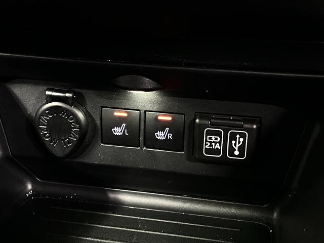 ロッキー Ｇ　ターボ　パノラマモニター　パーキングアシスト　スマートアシスト　ＥＴＣ　アダプティブクルーズ　シートヒーター　純正９インチディスプレイオーディオ　ＢＴオーディオ　シートアンダートレイ　ＡＤＢ・ＬＥＤランプ（20枚目）