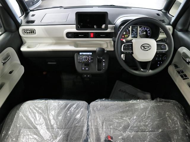 ムーヴキャンバス ストライプスＧターボ　届け出済み未使用車　パノラマモニター　新品ナビ　スマートアシスト　誤発進抑制　アダプティブクルーズ　車線逸脱警報　コーナーセンサー　両側電動スライド　シートヒーター　ホッとカップホルダー　後席置きラクＢＯＸ　ブレーキホールド　ＬＥＤライト（6枚目）