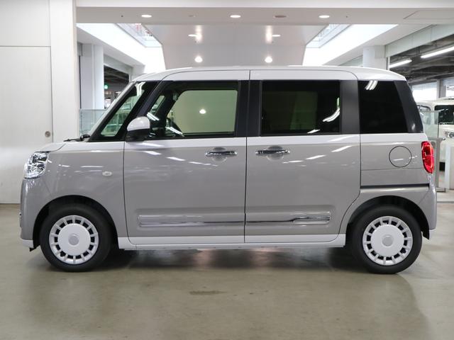 ムーヴキャンバス ストライプスＧターボ　届け出済み未使用車　パノラマモニター　新品ナビ　スマートアシスト　誤発進抑制　アダプティブクルーズ　車線逸脱警報　コーナーセンサー　両側電動スライド　シートヒーター　ホッとカップホルダー　後席置きラクＢＯＸ　ブレーキホールド　ＬＥＤライト（10枚目）