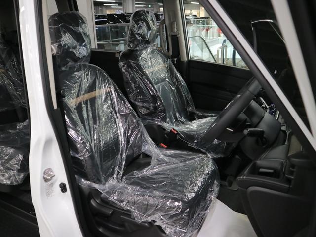 セレナ ハイウェイスターＶ　登録済み未使用車　ホットプラスパッケージ　後席モニター　ＮＣ１２．３インチナビ　アラウンドビュー　インテリミラー　ドラレコ　プロパイロット　ＥＴＣ２．０　ワイヤレス充電　前後シート＆ステアヒーター　ハンズフリースライドドア　アダプティブＬＥＤ（13枚目）