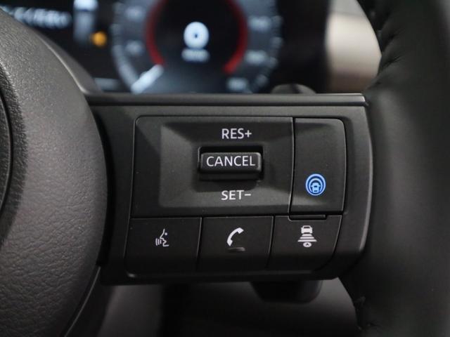 セレナ ハイウェイスターＶ　登録済み未使用車　ホットプラスパッケージ　後席モニター　ＮＣ１２．３インチナビ　アラウンドビュー　インテリミラー　ドラレコ　プロパイロット　ＥＴＣ２．０　ワイヤレス充電　前後シート＆ステアヒーター　ハンズフリースライドドア　アダプティブＬＥＤ（43枚目）