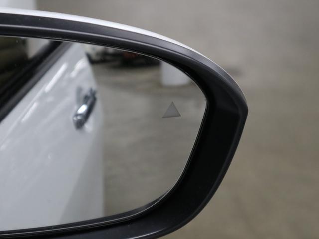 セレナ ハイウェイスターＶ　登録済み未使用車　ホットプラスパッケージ　後席モニター　ＮＣ１２．３インチナビ　アラウンドビュー　インテリミラー　ドラレコ　プロパイロット　ＥＴＣ２．０　ワイヤレス充電　前後シート＆ステアヒーター　ハンズフリースライドドア　アダプティブＬＥＤ（57枚目）