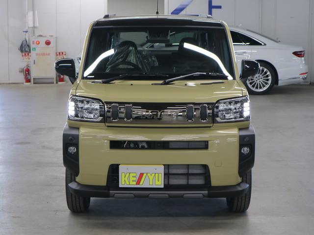 タフト Ｇターボ　ダーククロムベンチャー　届け出済み未使用車　新品ナビ取付　パノラマモニター　スカイフィールトップ　シートヒーター　スマートアシスト　前後誤発進抑制　全車速追従クルコン　レーンキープ　コーナーセンサー　ＵＳＢ端子　アダプティブＬＥＤ　ルーフレール（6枚目）