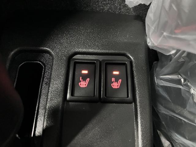 ジムニー ＸＣ　４ＷＤ　ターボ　届け出済み未使用車　改良モデル　デュアルセンサーブレーキサポートＩＩ　全車速追従クルーズコントロール　前後誤発進抑制　車線逸脱抑制　パーキングセンサー　シートヒーター　ＬＥＤライト　ハイビームアシスト　純正１６ＡＷ　スマートキー（25枚目）