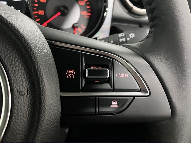 ジムニー ＸＣ　４ＷＤ　ターボ　届け出済み未使用車　改良モデル　デュアルセンサーブレーキサポートＩＩ　全車速追従クルーズコントロール　前後誤発進抑制　車線逸脱抑制　パーキングセンサー　シートヒーター　ＬＥＤライト　ハイビームアシスト　純正１６ＡＷ　スマートキー（30枚目）
