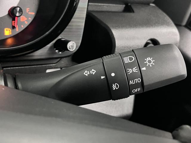ジムニー ＸＣ　４ＷＤ　ターボ　届け出済み未使用車　改良モデル　デュアルセンサーブレーキサポートＩＩ　全車速追従クルーズコントロール　前後誤発進抑制　車線逸脱抑制　パーキングセンサー　シートヒーター　ＬＥＤライト　ハイビームアシスト　純正１６ＡＷ　スマートキー（32枚目）