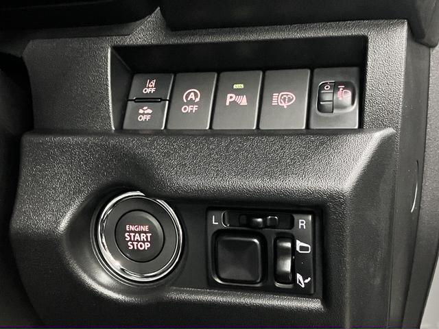 ジムニー ＸＣ　４ＷＤ　ターボ　届け出済み未使用車　改良モデル　デュアルセンサーブレーキサポートＩＩ　全車速追従クルーズコントロール　前後誤発進抑制　車線逸脱抑制　パーキングセンサー　シートヒーター　ＬＥＤライト　ハイビームアシスト　純正１６ＡＷ　スマートキー（33枚目）