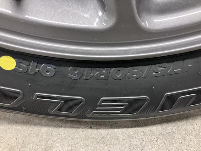 ジムニー ＸＣ　４ＷＤ　ターボ　届け出済み未使用車　改良モデル　デュアルセンサーブレーキサポートＩＩ　全車速追従クルーズコントロール　前後誤発進抑制　車線逸脱抑制　パーキングセンサー　シートヒーター　ＬＥＤライト　ハイビームアシスト　純正１６ＡＷ　スマートキー（41枚目）