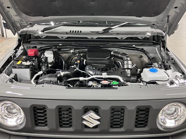 ジムニー ＸＣ　４ＷＤ　ターボ　届け出済み未使用車　改良モデル　デュアルセンサーブレーキサポートＩＩ　全車速追従クルーズコントロール　前後誤発進抑制　車線逸脱抑制　パーキングセンサー　シートヒーター　ＬＥＤライト　ハイビームアシスト　純正１６ＡＷ　スマートキー（44枚目）