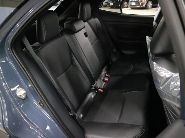 ヤリスクロス ハイブリッドＺウルバーノ　４ＷＤ　寒冷地仕様　登録済未使用車　ハンズフリーパワーバックドア　パノラミックビュー　純正８インチＤオーディオ＋　シート＆ステアヒーター　パワーシート　セーフティセンス　ＢＳＭ＋安心降車アシスト　ＥＴＣ２．０　ＢＴオーディオ　フルセグ（14枚目）