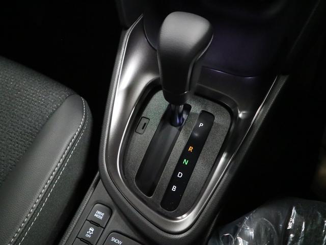 ヤリスクロス ハイブリッドＺウルバーノ　４ＷＤ　寒冷地仕様　登録済未使用車　ハンズフリーパワーバックドア　パノラミックビュー　純正８インチＤオーディオ＋　シート＆ステアヒーター　パワーシート　セーフティセンス　ＢＳＭ＋安心降車アシスト　ＥＴＣ２．０　ＢＴオーディオ　フルセグ（31枚目）