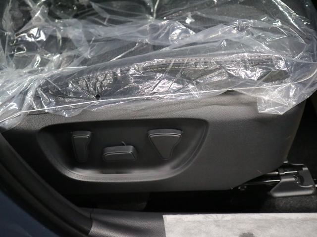 ヤリスクロス ハイブリッドＺウルバーノ　４ＷＤ　寒冷地仕様　登録済未使用車　ハンズフリーパワーバックドア　パノラミックビュー　純正８インチＤオーディオ＋　シート＆ステアヒーター　パワーシート　セーフティセンス　ＢＳＭ＋安心降車アシスト　ＥＴＣ２．０　ＢＴオーディオ　フルセグ（41枚目）