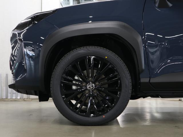 ヤリスクロス ハイブリッドＺウルバーノ　４ＷＤ　寒冷地仕様　登録済未使用車　ハンズフリーパワーバックドア　パノラミックビュー　純正８インチＤオーディオ＋　シート＆ステアヒーター　パワーシート　セーフティセンス　ＢＳＭ＋安心降車アシスト　ＥＴＣ２．０　ＢＴオーディオ　フルセグ（50枚目）