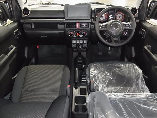 ジムニー XC 4WD ターボ 5MT 届け出済み未使用車 改良モデル デュアルセンサーブレーキサポートII アダプティブクルーズコントロール 車線逸脱抑制 パーキングセンサー シートヒーター LEDヘッドライト ハイビームアシスト 純正16AW スマートキー スペアキー(4枚目)