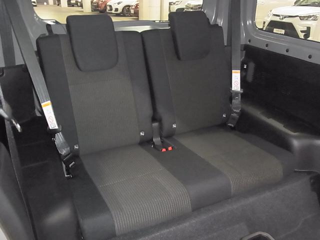 ジムニー XC 4WD ターボ 5MT 届け出済み未使用車 改良モデル デュアルセンサーブレーキサポートII アダプティブクルーズコントロール 車線逸脱抑制 パーキングセンサー シートヒーター LEDヘッドライト ハイビームアシスト 純正16AW スマートキー スペアキー(14枚目)
