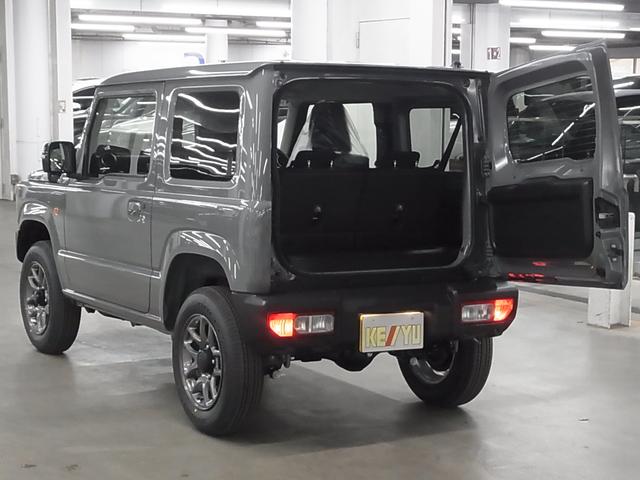 ジムニー XC 4WD ターボ 5MT 届け出済み未使用車 改良モデル デュアルセンサーブレーキサポートII アダプティブクルーズコントロール 車線逸脱抑制 パーキングセンサー シートヒーター LEDヘッドライト ハイビームアシスト 純正16AW スマートキー スペアキー(18枚目)