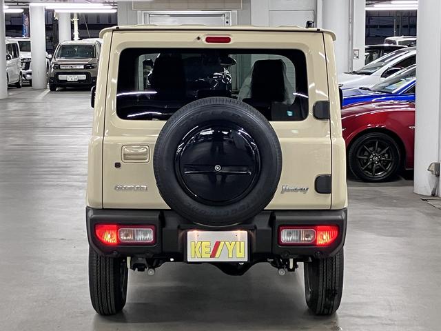 ジムニー ＸＣ　４ＷＤ　ターボ　届け出済み未使用車　改良モデル　デュアルセンサーブレーキサポートＩＩ　全車速追従クルーズコントロール　前後誤発進抑制機能　車線逸脱抑制　パーキングセンサー　シートヒーター　ＬＥＤライト　ハイビームアシスト　純正１６ＡＷ　スマートキー（7枚目）