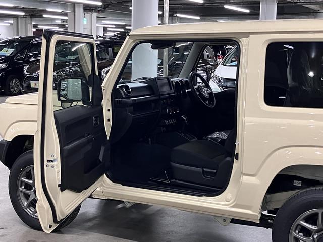 ジムニー ＸＣ　４ＷＤ　ターボ　届け出済み未使用車　改良モデル　デュアルセンサーブレーキサポートＩＩ　全車速追従クルーズコントロール　前後誤発進抑制機能　車線逸脱抑制　パーキングセンサー　シートヒーター　ＬＥＤライト　ハイビームアシスト　純正１６ＡＷ　スマートキー（15枚目）